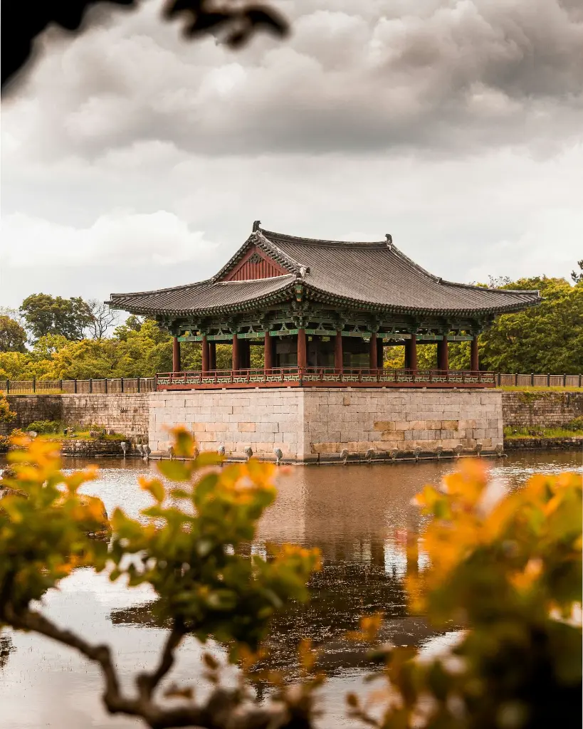 unsplash_P1YOfQupYzA_BUSAN.webp.jpg.jpg.jpg