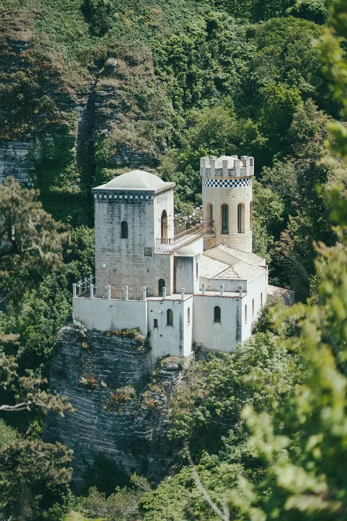 unsplash_yqwjiPP8ht0_PALERMO.webp.jpg.jpg.jpg.jpg.jpg.jpg