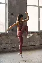 unsplash_2aHSA17X17c_zumba.webp