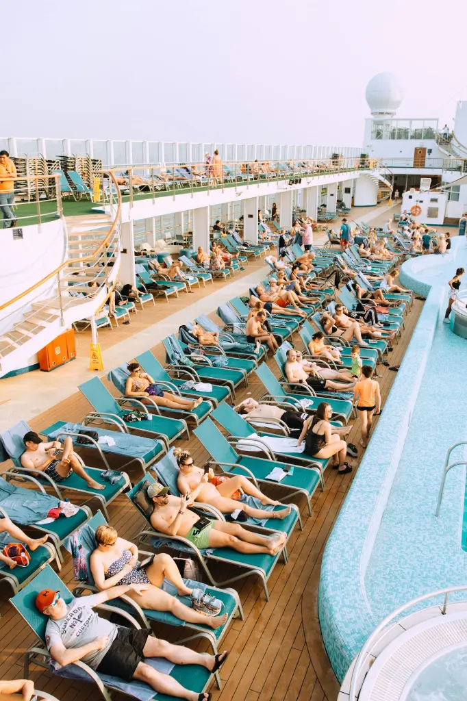 unsplash_7epR1fpM8Xw_Germany Cruise.webp.jpg.jpg.jpg