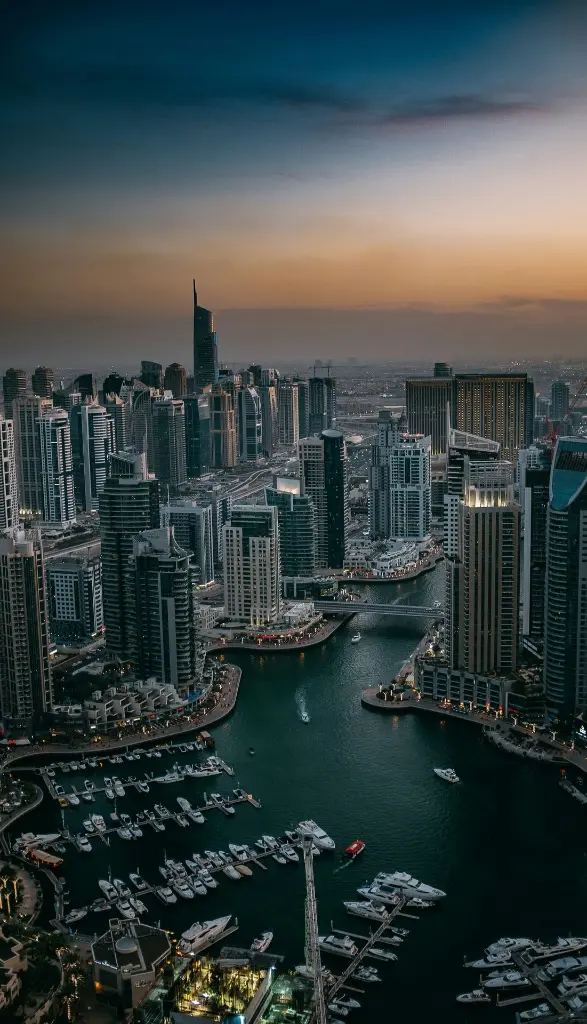 unsplash_CwJb7ly-iqc_Dubai.webp