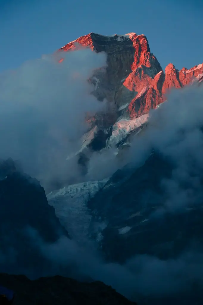 unsplash_MvZul3b-5Ic_Himalayas.webp