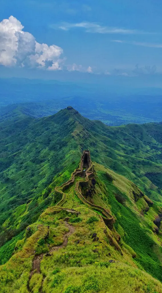 unsplash_QQlWHehI0ts_Maharashtra.webp