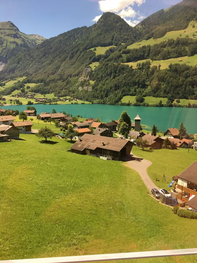 unsplash_-h45iGpkkPA_Switzerland.webp.jpg.jpg