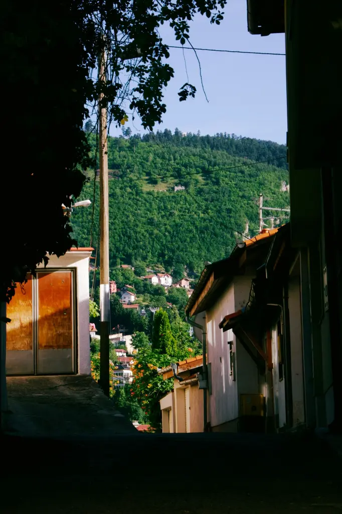 image_1920