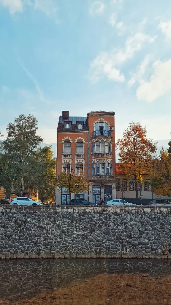 unsplash_KATLqUkNvfM_SARAJEVO .webp.jpg