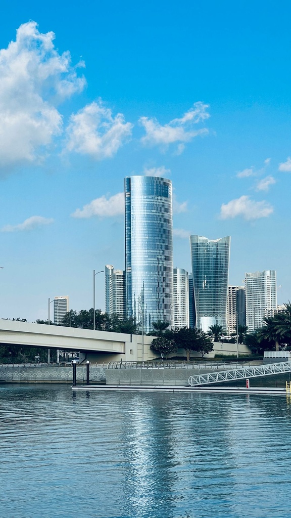 Hospitor : Alluring Abu Dhabi