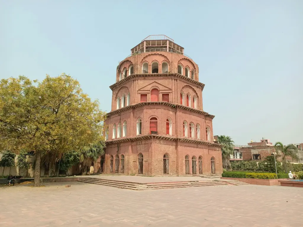 Hospitor : Deluxe Uttar Pradesh Tour : Lucknow : Ayodhya : Prayagraj : Varanasi