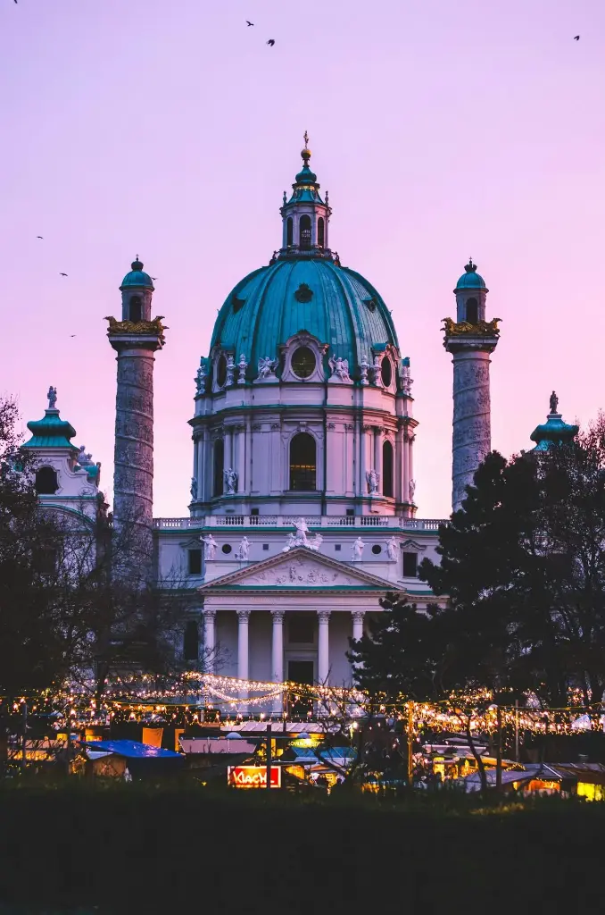 Hospitor : Epic Europe : AUSTRIA : FRANCE : ITALY : SWITZERLAND
