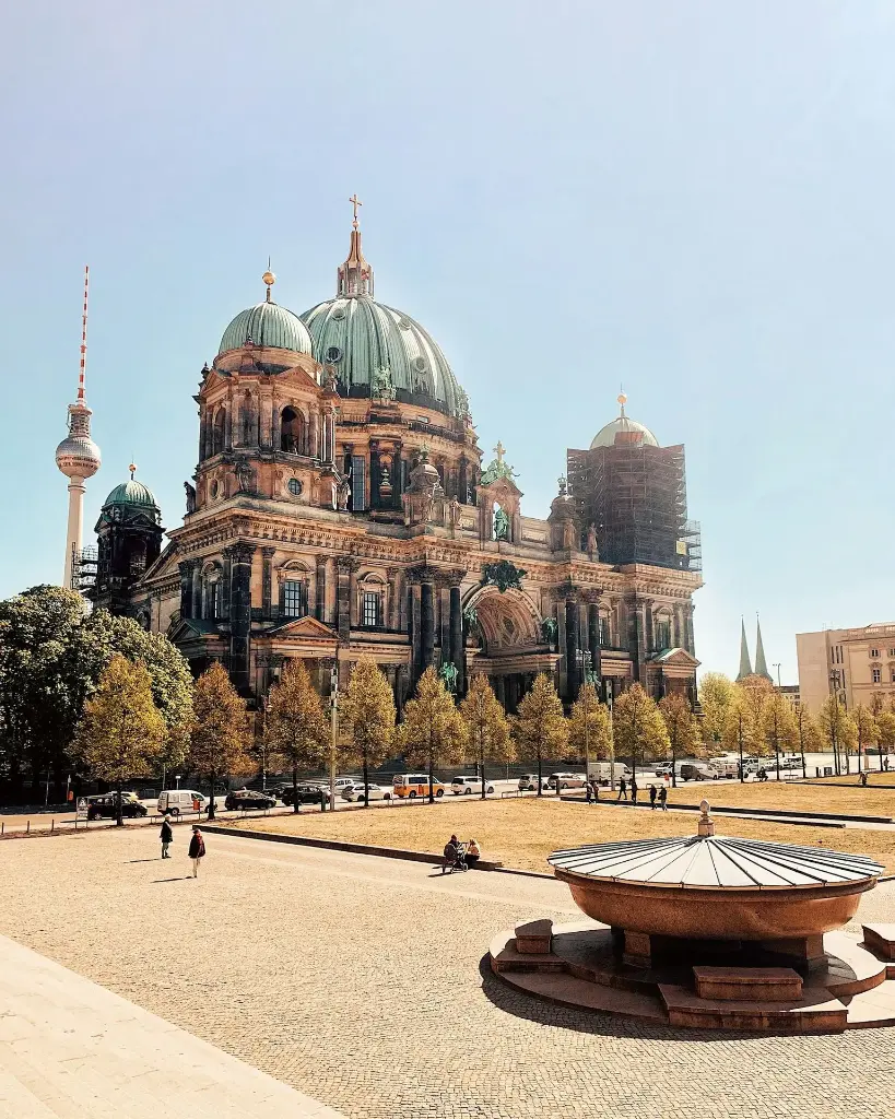 Hospitor : Essence of Germany with Berlin