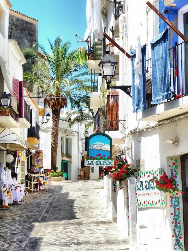 Hospitor : Essence of Iberia : Complete Andalusia & Portugal : Spain