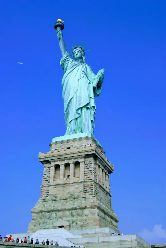 Hospitor : East To West Iconic US : Canada : United States Of America