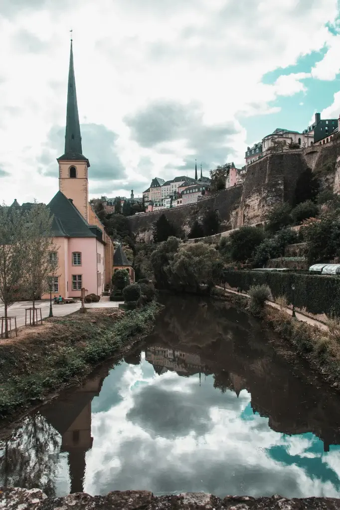 Hospitor : Wines, Wonders & Woodland Trails : FRANCE : GERMANY : LUXEMBOURG : SPAIN : SWITZERLAND