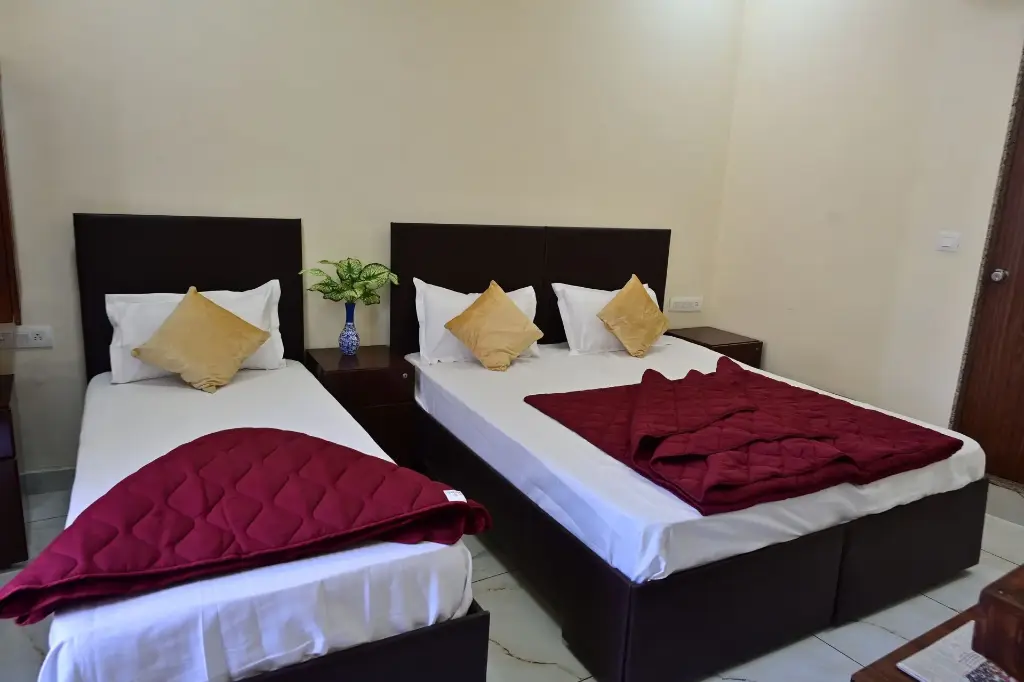 Three Person Room
