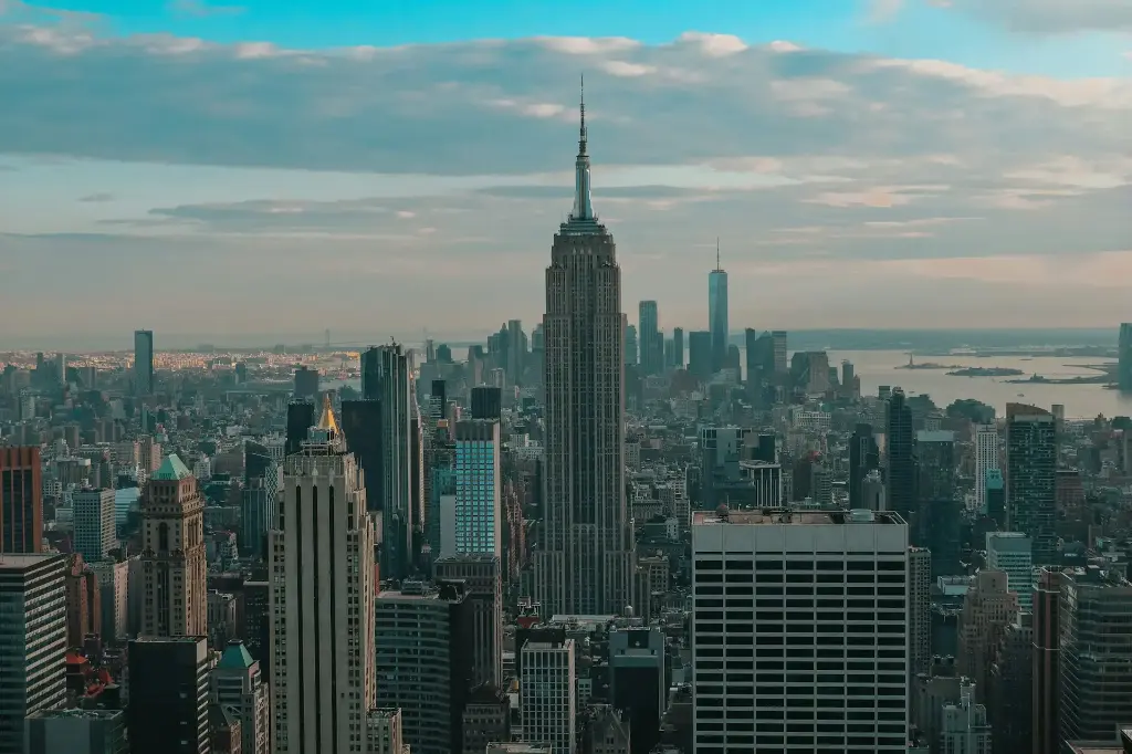 Hospitor : American East: A Capital Start : Canada : United States of America (USA)