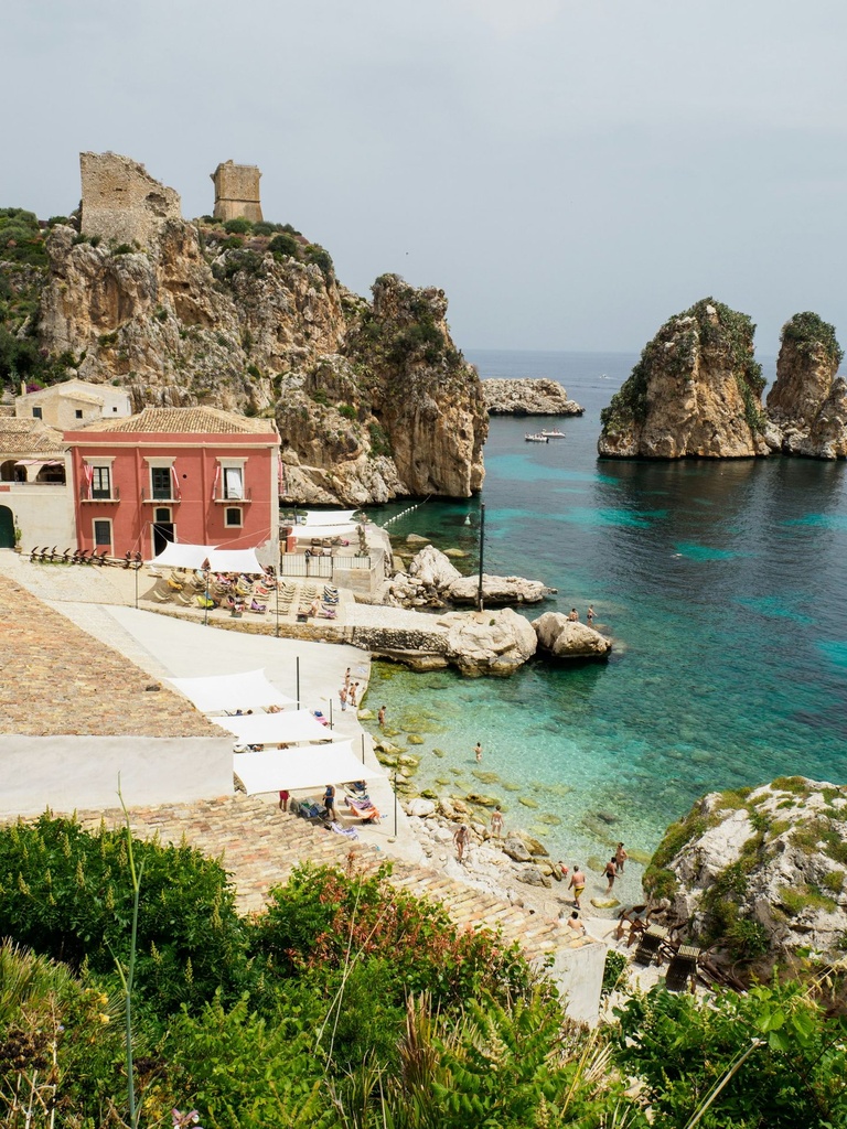 Hospitor : Legends of Sicily : Italy 