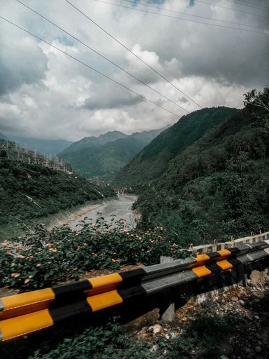 Hospitor : Seven Sisters Sojourn : Shillong : Tezpur : Dirang : Tawang : Bomdila : Kaziranga : Guwahati : India