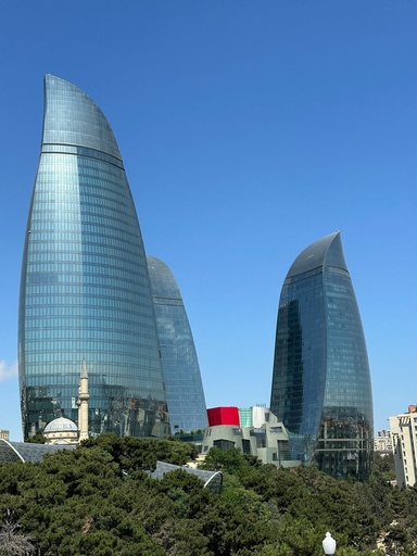 Hospitor : Baku in a Blink : Azerbaijan