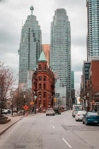 Hospitor : East To West Iconic US : Canada : United States Of America