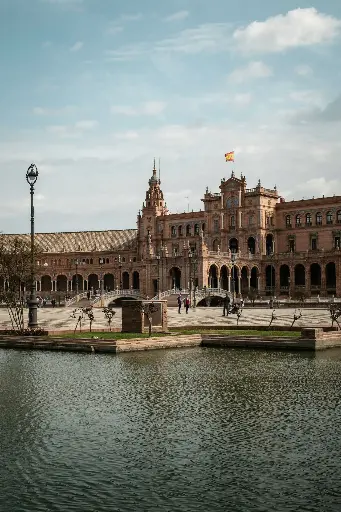 Hospitor : Southern Elegance Of Spain