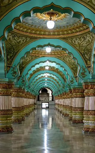 Hospitor : Peaks & Pilgrimage : Ooty : Kodaikanal : Rameswaram : Madurai : India 