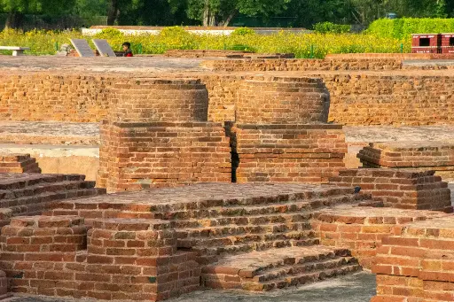 Hospitor : Pilgrim's Path: Ram to Rudra : Varanasi : Prayagraj : Ayodhya 